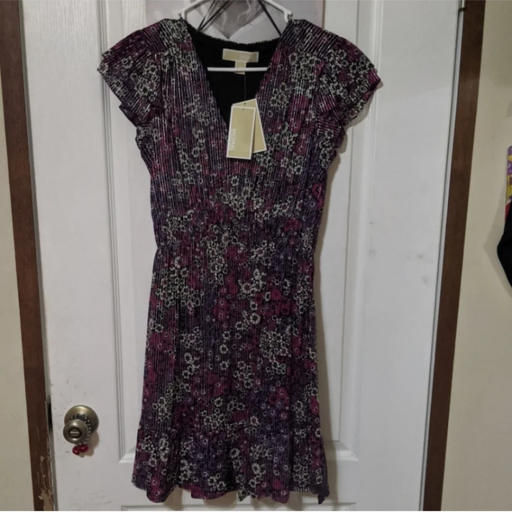 MICHAEL KORS MK Women's Zinnia Floral Ruched Mini Dress Flounce Hem Purple Dress - Picture 2 of 5